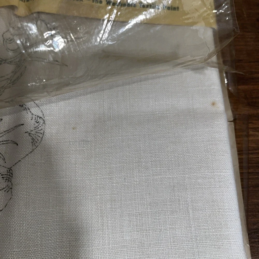 Vintage Linen Bucilla Table Cloth‎ 52 x 52 Stamped Paint It Yourself USA